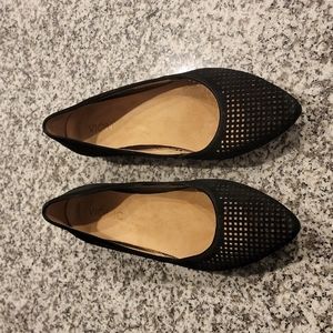 Vionic Posey Suede Perforated Pointed Black Ballet Flat | Size 7